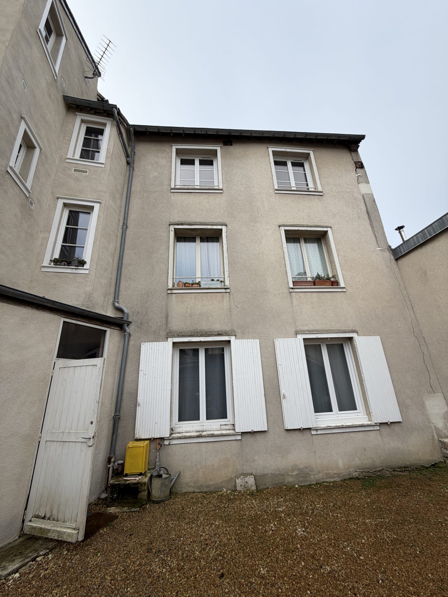 Appartement À vendre – Appartement T2 en plein centre historique de Chartres à Chartres